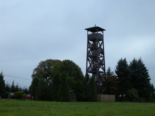 Der Aussichtsturm auf der Remtengrüner Höhe in Adorf-Remtengrün.