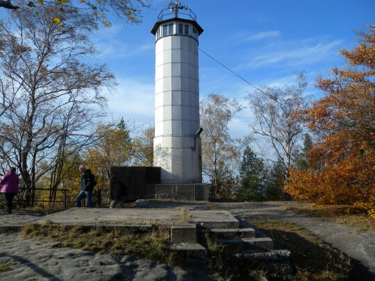 Der Feuerwachturm auf dem Papststein bei Gohrisch-Papstdorf.