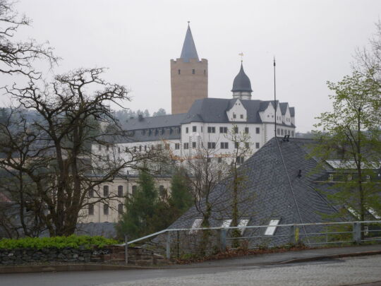 Das Schloss Wildeck mit dem Bergfried Dicker Heinrich in Zschopau.