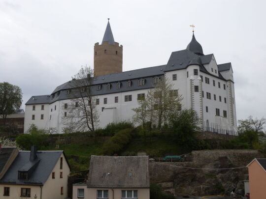 Das Schloss Wildeck mit dem Bergfried Dicker Heinrich in Zschopau.
