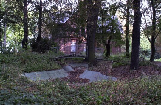 Der ehemalige Teich im Park der Gaststätte Schöne Aussicht in Reichenbach.