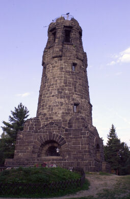 Der Aussichtsturm auf dem Kuhberg bei Netzschkau.