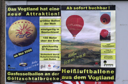 An der Gaststätte auf dem Kuhberg befand sich das Plakat mit der Werbung für eine Fahrt mit dem Gasfesselballon an der Göltzschtalbrücke.