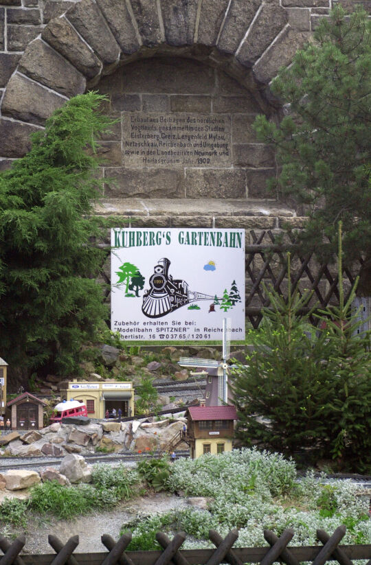 Ausgestaltung der Freiflächen an der Gaststätte und dem Aussichtsturm auf dem Kuhberg bei Netzschkau.