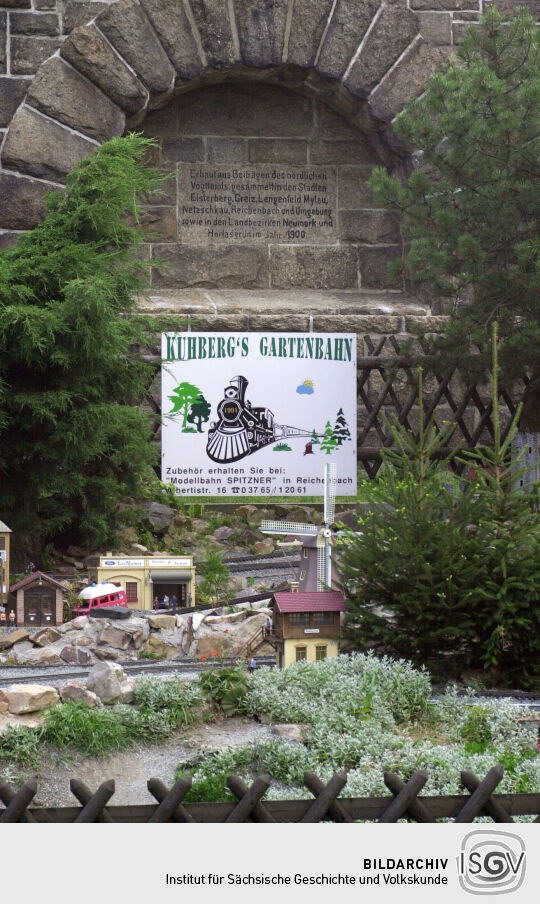 Ausgestaltung der Freiflächen an der Gaststätte und dem Aussichtsturm auf dem Kuhberg bei Netzschkau.