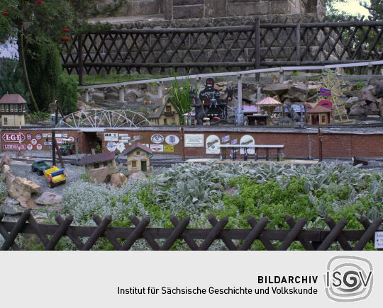 Ausgestaltung der Freiflächen an der Gaststätte und dem Aussichtsturm auf dem Kuhberg bei Netzschkau.