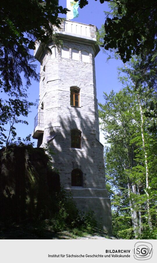 Der Aussichtsturm in Wiesenbad im Erzgebirge.