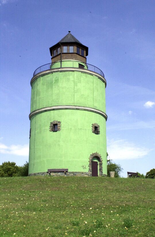 Der ehemaligen Wasserturm auf der Höhe in Plauen-Neundorf.