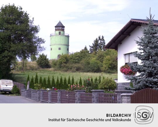 Der ehemaligen Wasserturm auf der Höhe in Plauen-Neundorf.