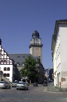 Der Turm des Neuen Rathauses von Plauen im Vogtland.