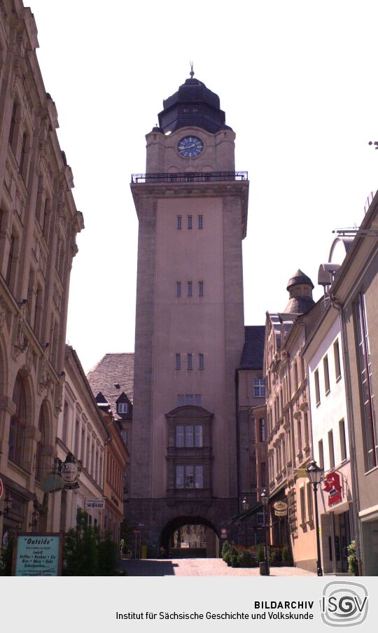 Der Turm des Neuen Rathauses von Plauen im Vogtland.