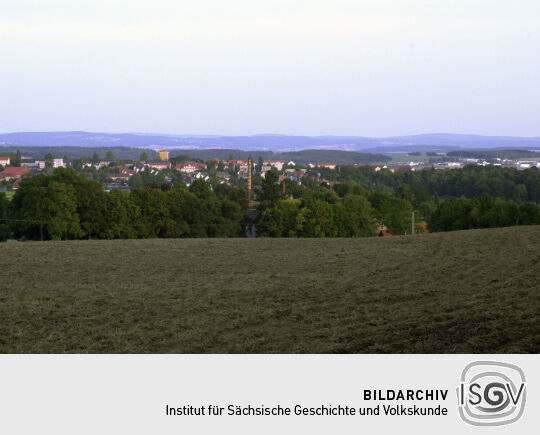 Blick zum Wasserturm mit Aussichtsplattform in Reichenbach im Vogtland.