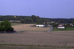 Blick zum Perlaser Aussichtsturm auf der Wilhelmshöhe.