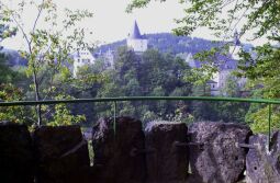 Bild: Ausblick zum Schloss vom Ottenstein in Schwarzenberg.