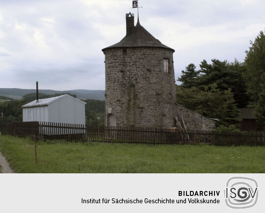 Wohnturm auf dem Gelände der ehemaligen Villa Sonnensiedel des Fabrikanten Friedrich Emil Krauss in Schwarzenberg im Erzgebirge.