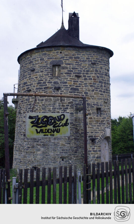 Wohnturm auf dem Gelände der ehemaligen Villa Sonnensiedel des Fabrikanten Friedrich Emil Krauss in Schwarzenberg im Erzgebirge.