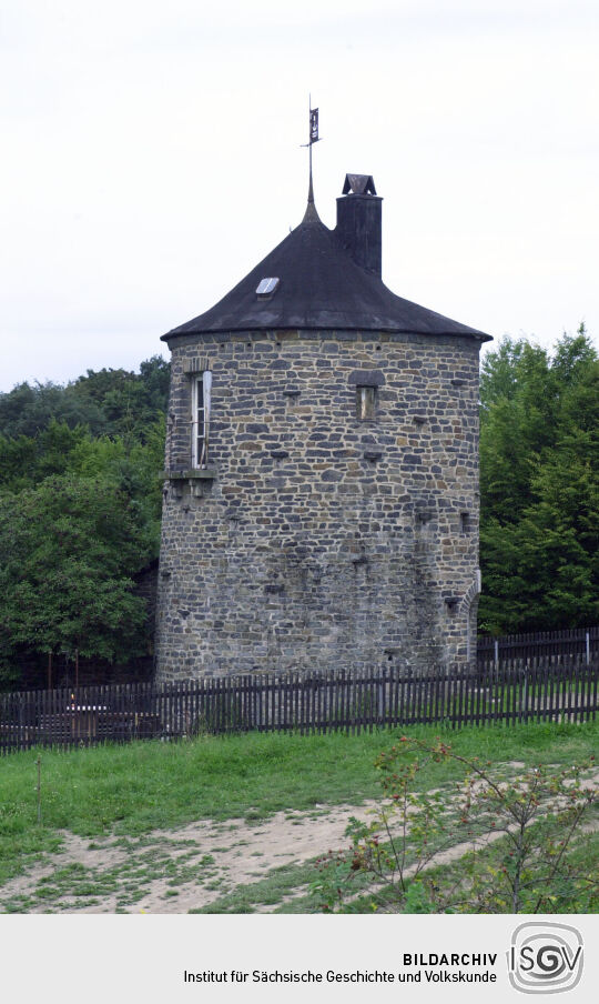Wohnturm auf dem Gelände der ehemaligen Villa Sonnensiedel des Fabrikanten Friedrich Emil Krauss in Schwarzenberg im Erzgebirge.