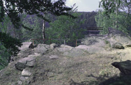 Der Aussichtspunkt Vogeltoffelfelsen bei Ansprung im Erzgebirge.