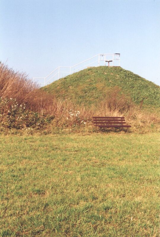 Aussichtshügel auf der Oelsener Höhe