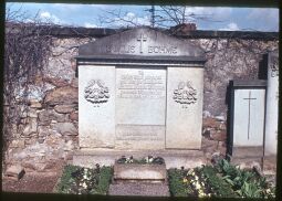 Bild: Grabstein auf dem Friedhof in Reinhardtsgrimma