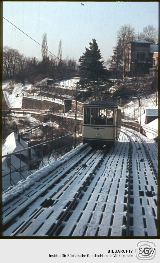 Standseilbahn zwischen Dresdner Loschwitz und dem Weißen hirsch