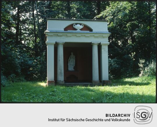 empel der Hygieia im Schlosspark Machern