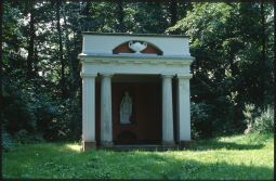 Bild: empel der Hygieia im Schlosspark Machern