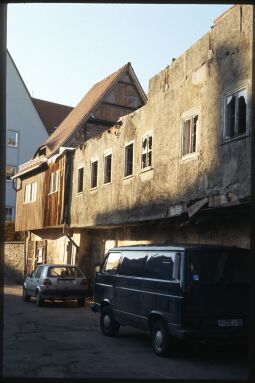 Bild: Teilweise abgerissenes Gebäude in Freiberg