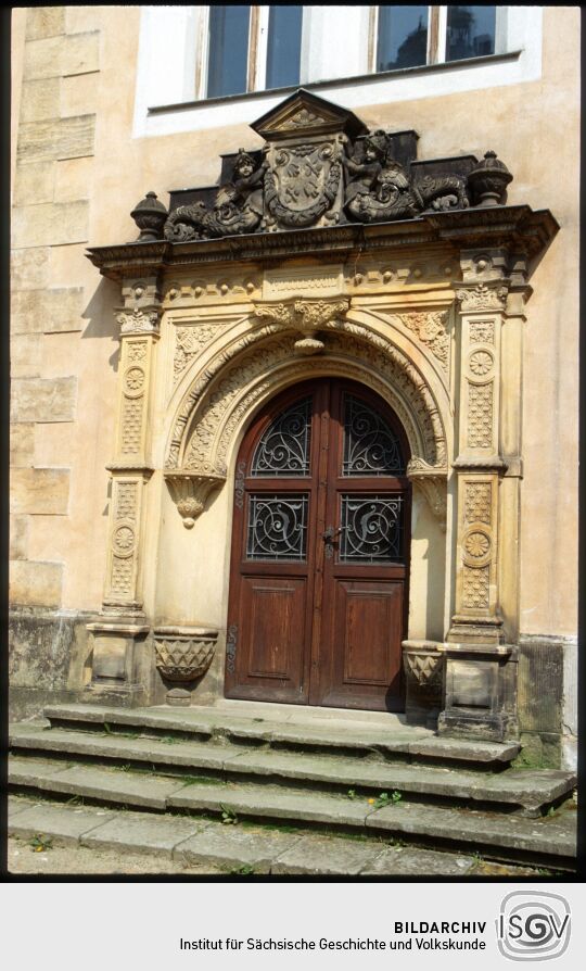 Neorenaissanceportal am Schloss Stehla