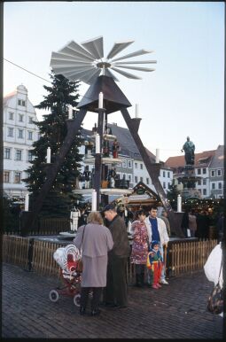 Bild: Weihnachtspyramide auf dem Freiberger Obermarkt