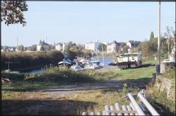Bild: Blick über den Pieschener  Elbhafen in Dresden
