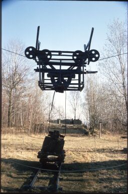 Bild: Seilbahn im Bereich der Königshainer Berge (Technik für den Steinbruch?)