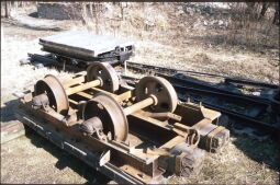 Bild: Gleise und Wageb in den Königshainer Bergen (Transport von Steinen aus dem Steinbruch?)