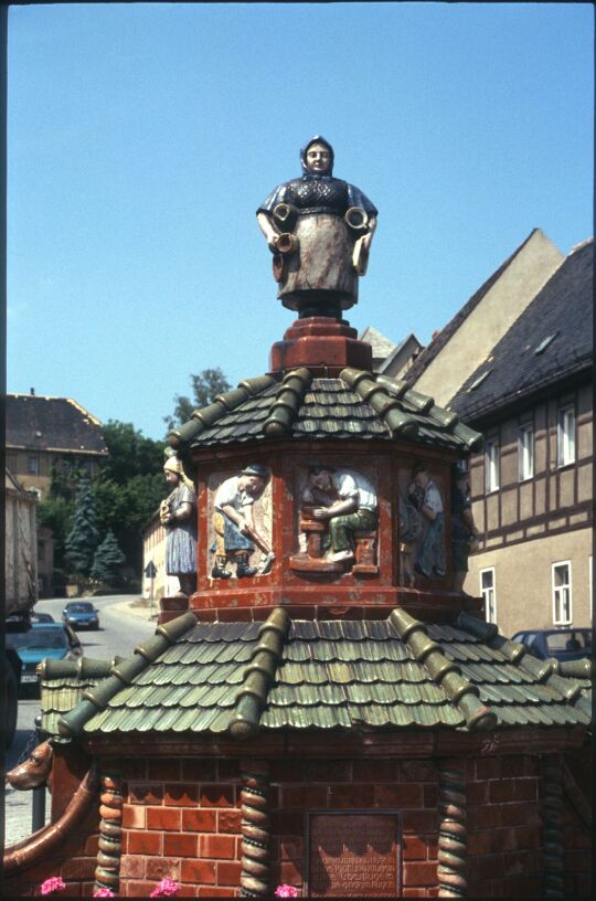 Töpferbrunnen in Kohren-Sahlis