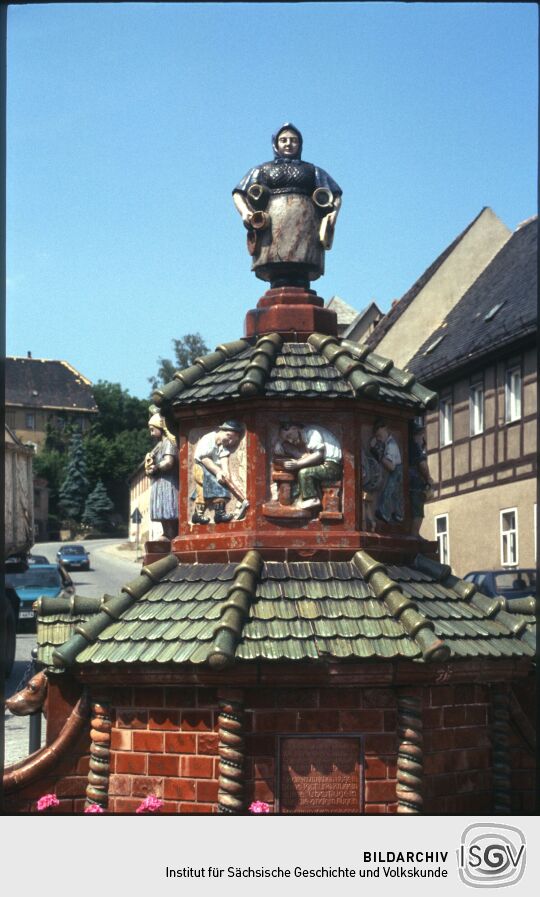 Töpferbrunnen in Kohren-Sahlis