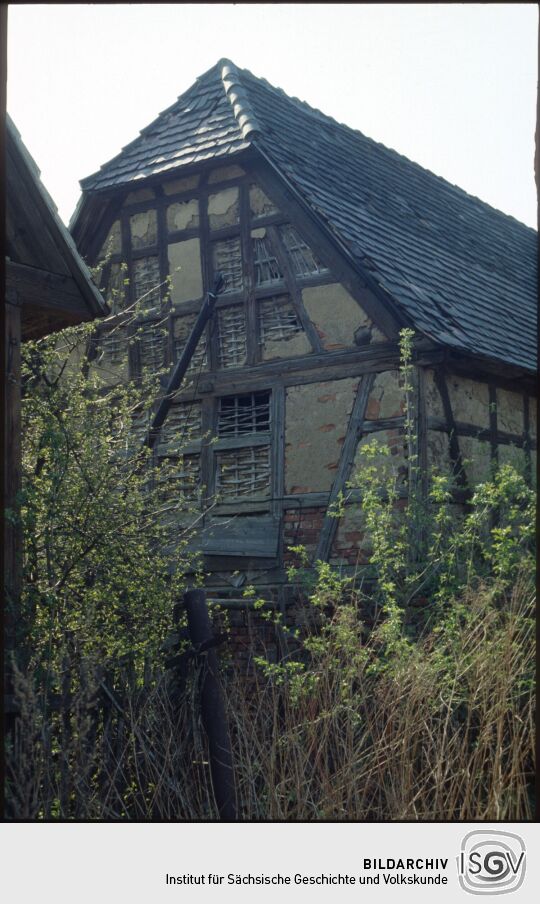 Fachwerkgebäude mit Bauschäden in Breunsdorf