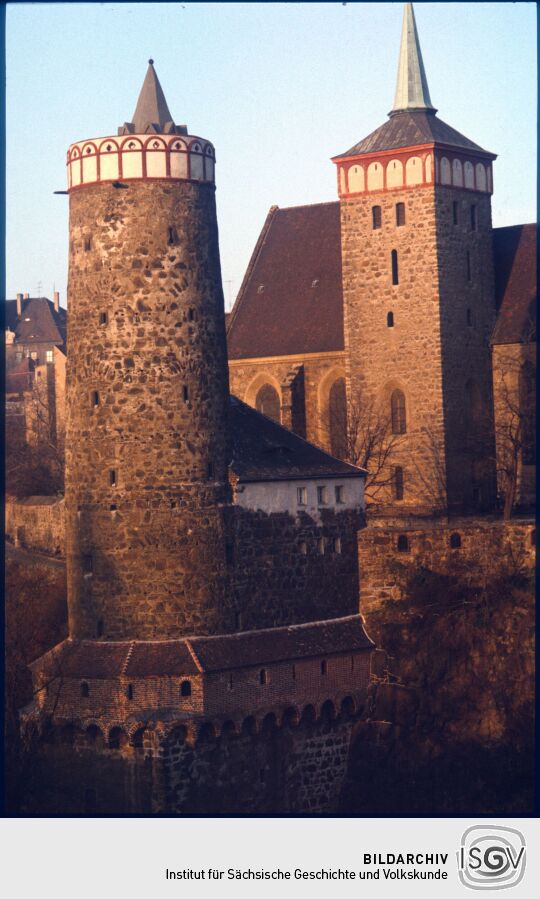 Blick zur Alten Wasserkunst und der Michaeliskirche in Bautzen