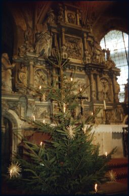 Bild: Innenansicht der Kirche in Lauenstein
