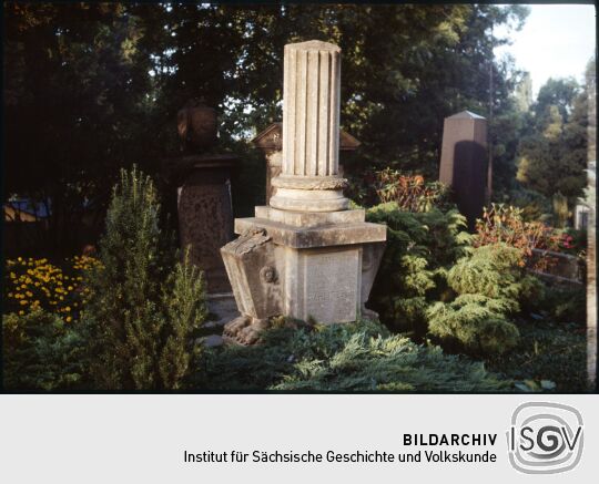 Dresden Leubnitz-Neuostra 1976 - Friedhof