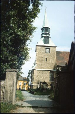 Bild: Ansicht der Kirche in Leubnitz-Neuostra