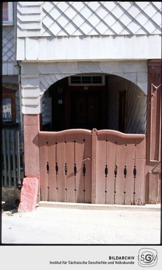 Einganstor zu einem Umgebindehaus in Obercunnersdorf 1986