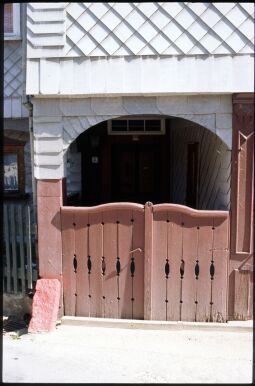 Bild: Einganstor zu einem Umgebindehaus in Obercunnersdorf 1986
