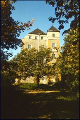 Bild: Ostfassade von Schloss Siebeneichen 1986