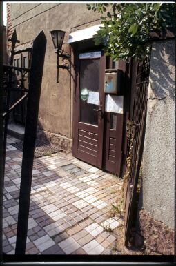 Bild: Blick in einen Hof in Mügeln 1995