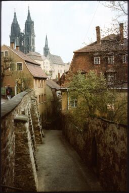 Bild: Blick über die Meißner Altstadt Meißen zu den Türmen des Meißner Doms, 1987