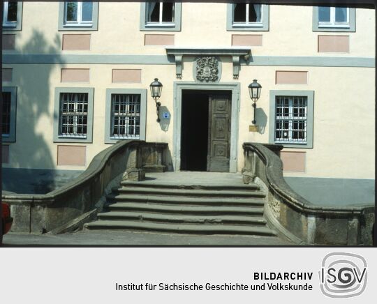 Eingangstür zu Schloss Machern 1994