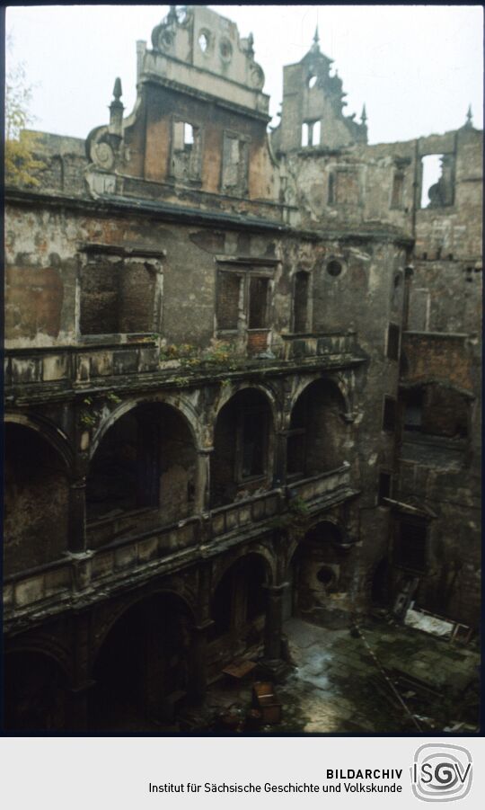 Kleiner Schlosshof in der Ruine des Dresdner Schlosses