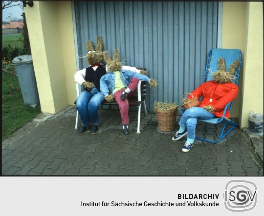 Hasen als Osterdekoration in Meuselwitz