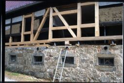 Bild: Rekonstruktion des Fachwerks an einem Gebäude in Bonnewitz