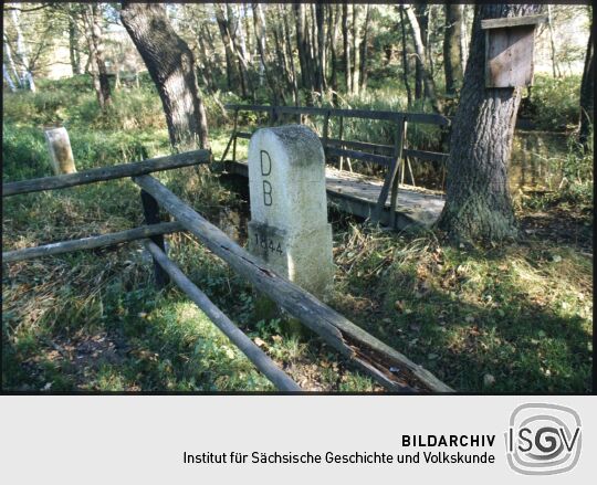 Grenzstein an der deutsch-tschechischen Grenze bei Posseck